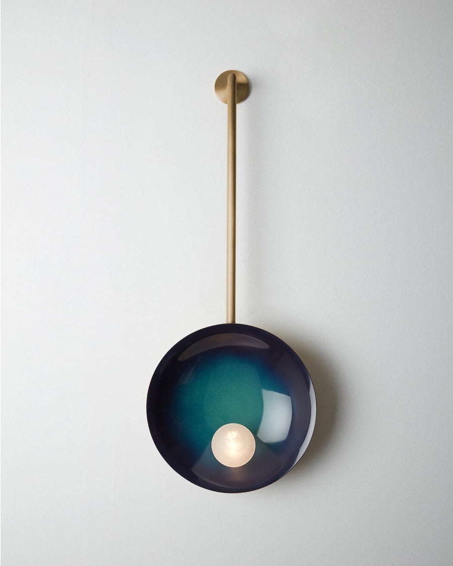 Oyster Wall Lamp Wall Lamps Carla Baz Midnight Blue Brushed Brass 
