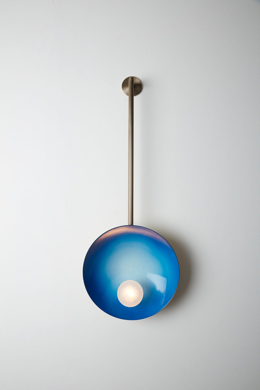 Oyster Wall Lamp Wall Lamps Carla Baz Electric Blue Brushed Bronze 